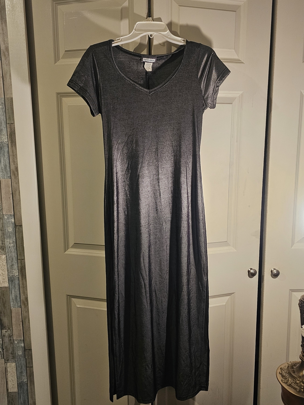 Aqua Blues Silver/gray V-Neck Short Sleeve Maxi Dress Med